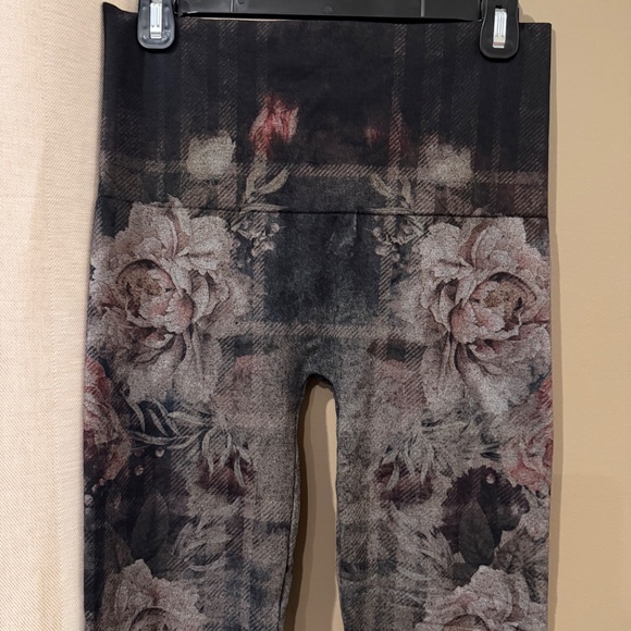 M. Rena Women's High Waisted Dark Floral Leggings, One Size - Picture 2 of 10